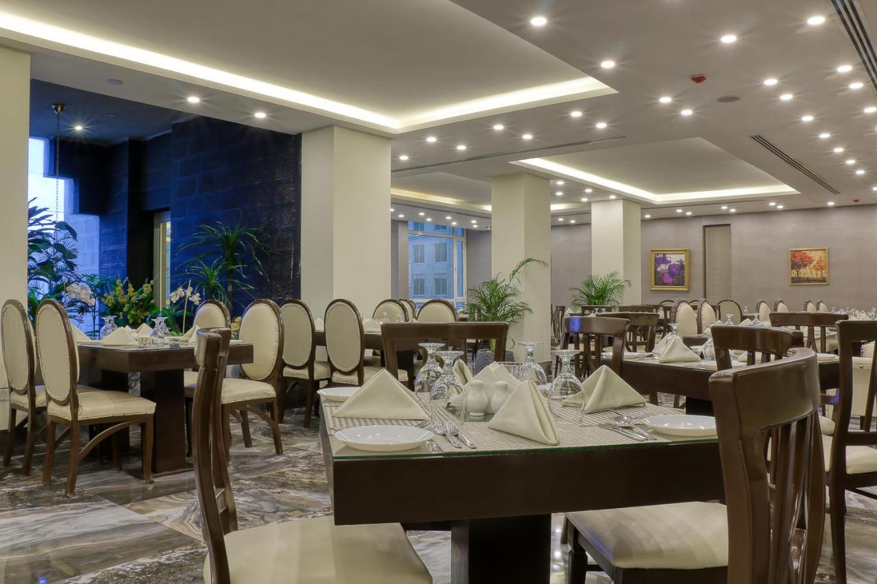 Carnival Hotel Amman Esterno foto