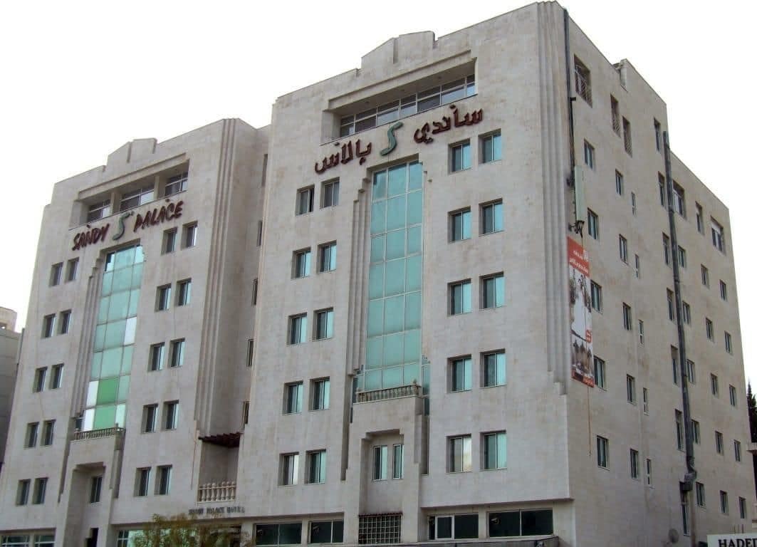 Carnival Hotel Amman Esterno foto